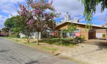 Imagem 3: Casa ampla com excelente terreno de 660,00m² no Bairro Santa Quitéria