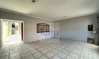 Imagem 2: Casa com Edicula à Venda ou Locação no Bairro Medeiros - Jundiai/SP