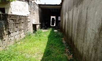 Imagem 7: Casa com térreno toda lagiada terreno com uma parte já na Lage