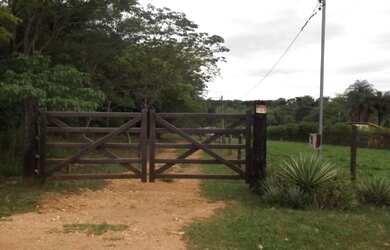 Imagem 3: Linda fazendinha de 20.000 m² as margens do Rio, Jaboticatubas(Temos varias opções)