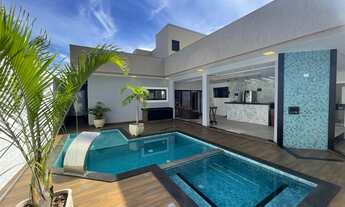 Imagem: Imóvel com fino acabamento dentro de condomínio