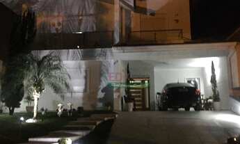 Imagem 6: Sobrado com 4 dormitórios à venda, 280 m² por R$ 1.060.000,00 - Centro - Arujá/SP