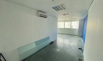 Imagem 2: Sala comercial no Bonnaire Office junto ao Portal do Morumbi, 74m²!