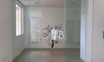 Imagem 3: Casa no condomínio Jardins Roma com quatro suítes