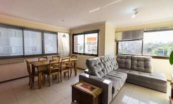 Imagem 2: Porto Alegre - Apartamento Padrão - Jardim Botânico