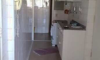 Imagem 2: Apartamento para venda possui 74 metros quadrados com 2 quartos em Laranjeiras - Rio de Ja