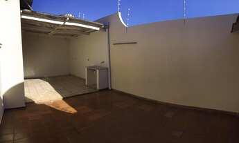 Imagem 3: Casa para Locação em Uberlândia, Tubalina, 3 dormitórios, 1 banheiro, 2 vagas