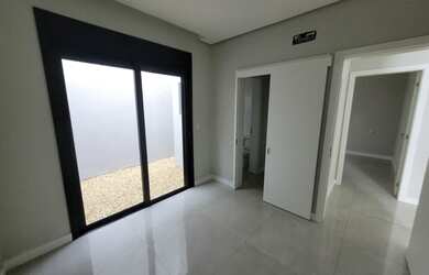 Imagem 3: Casa de condomínio para venda possui 148 metros quadrados com 4 quartos em Centro - Xangri