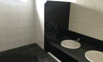 Imagem 7: Prédio comercial próximo ao metrô tatuapé