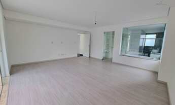 Imagem 4: Casa para venda tem 386 metros quadrados com 4 quartos