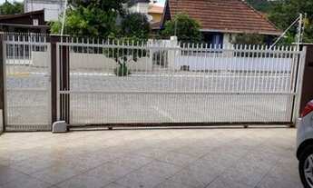 Imagem 2: Casa em Camboriú no bairro Tabuleiro 04 Dormitórios sendo 01 Suíte