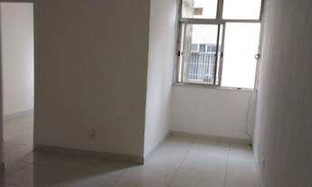 Imagem 2: Apartamento com 2 dormitórios à venda, 48 m² por R$ 240.000,00 - Centro - Niterói/RJ