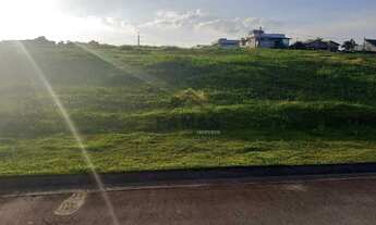 Imagem 2: Lindo terreno com topografia plana , em um condomínio de altíssimo padrão, com lindas repr