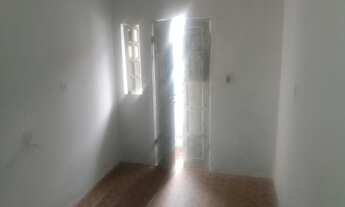 Imagem 2: Casa triplex à venda na Fazenda Coutos