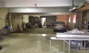 Imagem 2: Sobrado com piscina