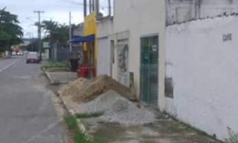 Imagem 2: Loja em Canasvieiras com cozinha e churrasqueira