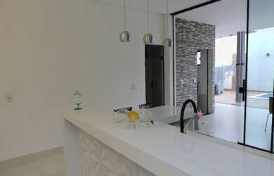 Imagem 4: Casa de condomínio para venda com 185 metros quadrados com 3 quartos, sendo 2 suites