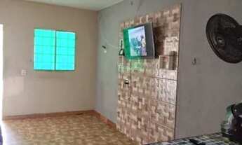 Imagem 2: Casa para venda possui 100 metros quadrados com 2 quartos em Coqueiro - Belém - Pará