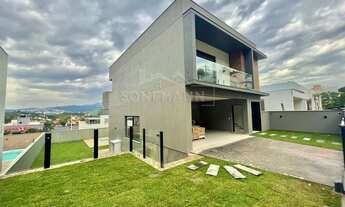 Imagem: Casa de condomínio com 4 quartos