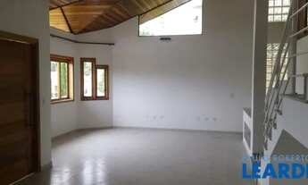 Imagem 3: CASA ASSOBRADADA - CONDOMÍNIO ARUJÁ 5 - SP