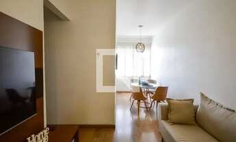 Imagem 3: Apartamento para Aluguel - São Cristóvão, 2 Quartos, 60 m2