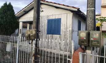 Imagem: Alugo casa de Madeira com 3 quartos