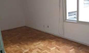 Imagem 6: Locação R$ 750 na rua Portugal. JK com vaga de garagem. Split