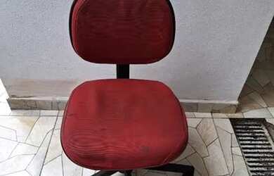 Imagem 3: Cadeiras usadas de escritório