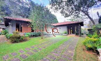 Imagem 2: Belíssima Casa linear, com 4 quartos, dentro de Condomínio em Itaipava, com acesso direto