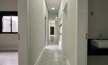 Imagem 4: Casa moderna à venda com 3 dormitórios sendo uma suíte no Condomínio Residencial Mont Blan