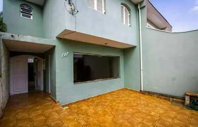 Imagem 3: Sobrado com 3 dormitórios para alugar, 117 m² por R$ 2.200,00/mês - Vila Scarpelli - Santo