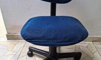 Imagem 5: Cadeiras usadas de escritório