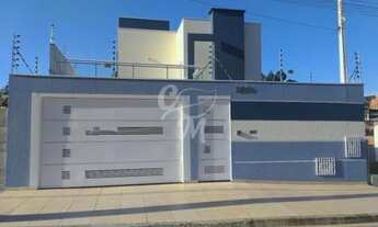 Imagem 3: Excelente casa com 2 pavimentos, com ótimo acabamento e decoração