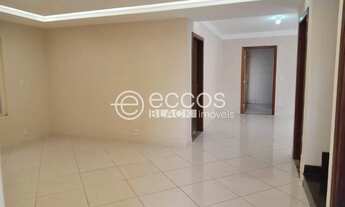 Imagem 10: Casa para aluguel, 4 quartos, 2 suítes, 2 vagas, Jardim das Palmeiras - Uberlândia/MG