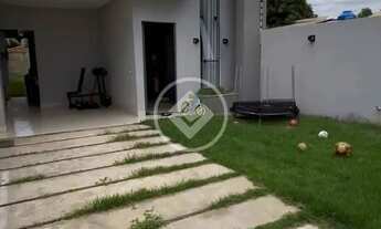 Imagem: LINDA CASA COM PORTEIRA FECHADA 3 QUARTOS