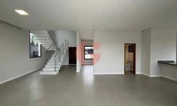 Imagem 6: Casa em condomínio para venda com 03 quartos e 02 vagas de garagem - 350m² no bairro Urban