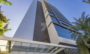 Imagem 2: Apartamento de 1 quarto no Batel, mobiliado e decorado, andar alto, face oeste, com 36m² p