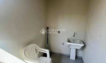 Imagem 6: Casa no Rio Tavares com cinco dormitórios