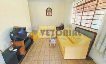 Imagem 7: Imóvel para venda possui 226 metros quadrados com 3 quartos