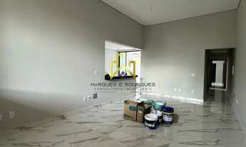 Imagem 2: Oportunidade, Maravilhosa casa de alta padrão , meio lote plana no bairro Santa Monica