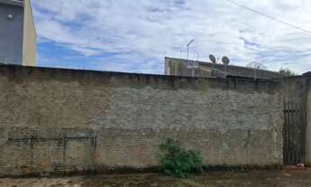 Imagem: VENDO TERRENO CAMBUÍ