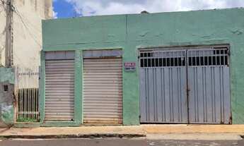 Imagem: Vendo casa no centro de serrana