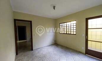 Imagem: Casa de rua - / Residencial / Vila Centenário