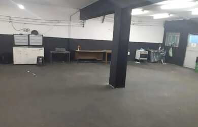 Imagem 6: Ótima localização, dois salões, um em cima e o outro em baixo, próximo ao centro e demais