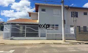 Imagem 2: Casa de esquina à venda no bairro Terceiro Centenário - Atibaia/SP