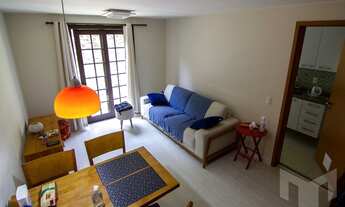 Imagem 2: Ensolarado apartamento duplex com excelente acabamento e que oferece acesso muito fácil