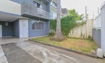 Imagem 2: Sobrado para venda possui com 3 quartos sendo 1 suíte em Alto Tarumã - Pinhais - PR