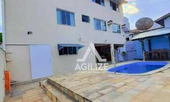 Imagem 2: Casa com 3 dormitórios para alugar por R$ 2.500,00/mês - Glória - Macaé/RJ