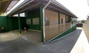 Imagem 2: Imóvel com piscina na região central