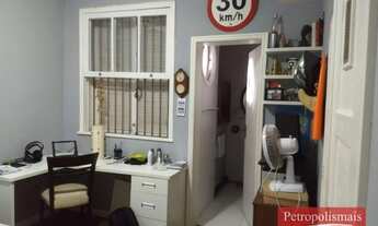 Imagem 7: Marcio Santos-Petropolismais-Vende casa com 3 suítes